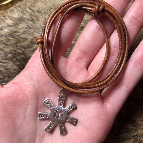 Handcrafted sterling silver Bulgarian Pliska Rosette necklace - Picture 1 of 3